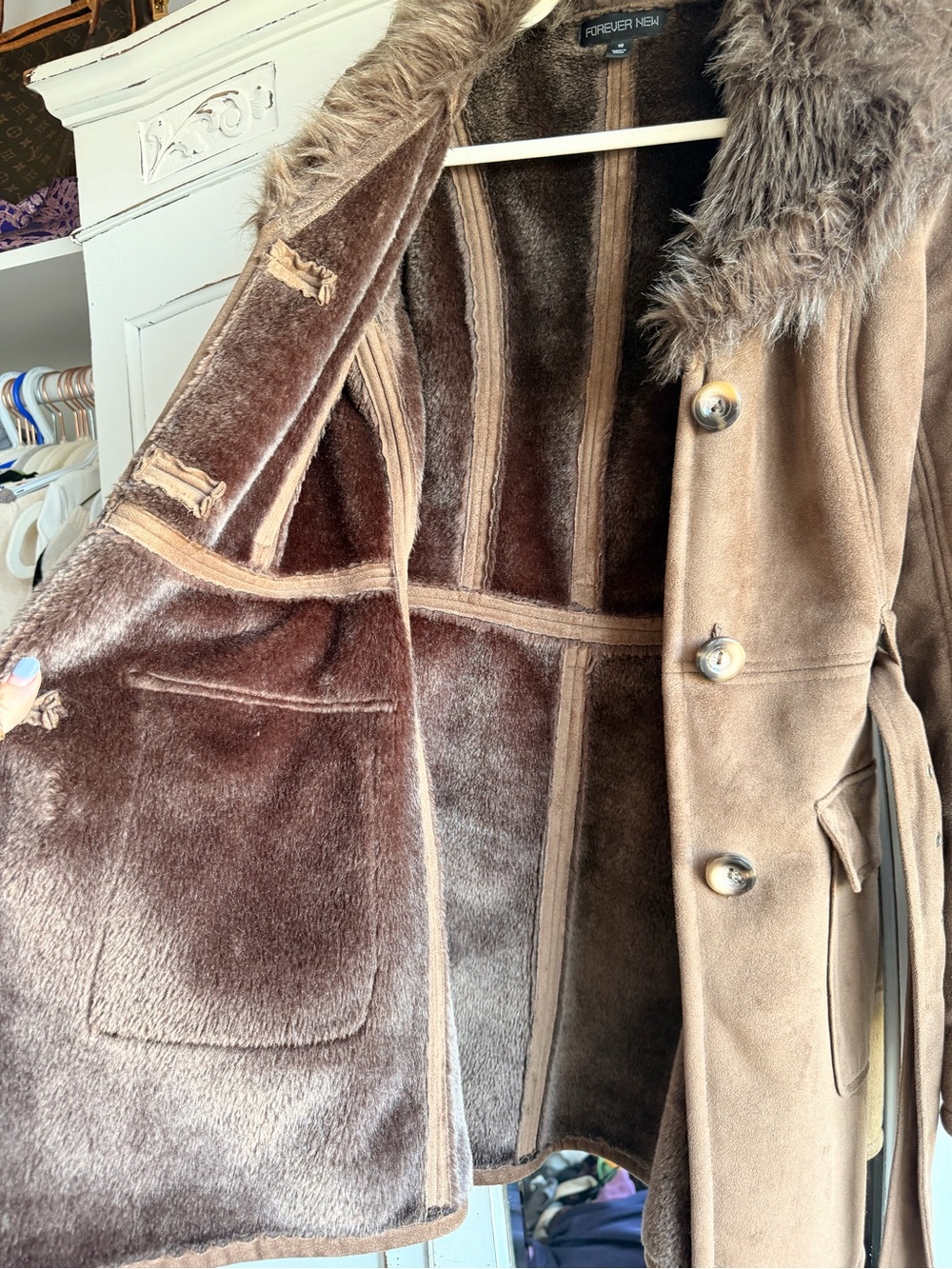 Forever New Tan Faux-Suede Trench Coat with Faux-Fur Collar - Picture 7 of 9